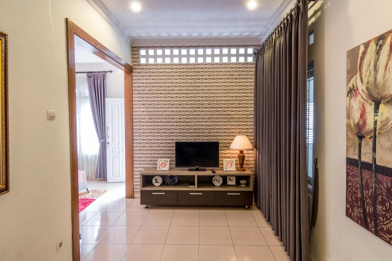 Roemah Noni By Bukit Vista Villa Yogyakarta Exterior foto